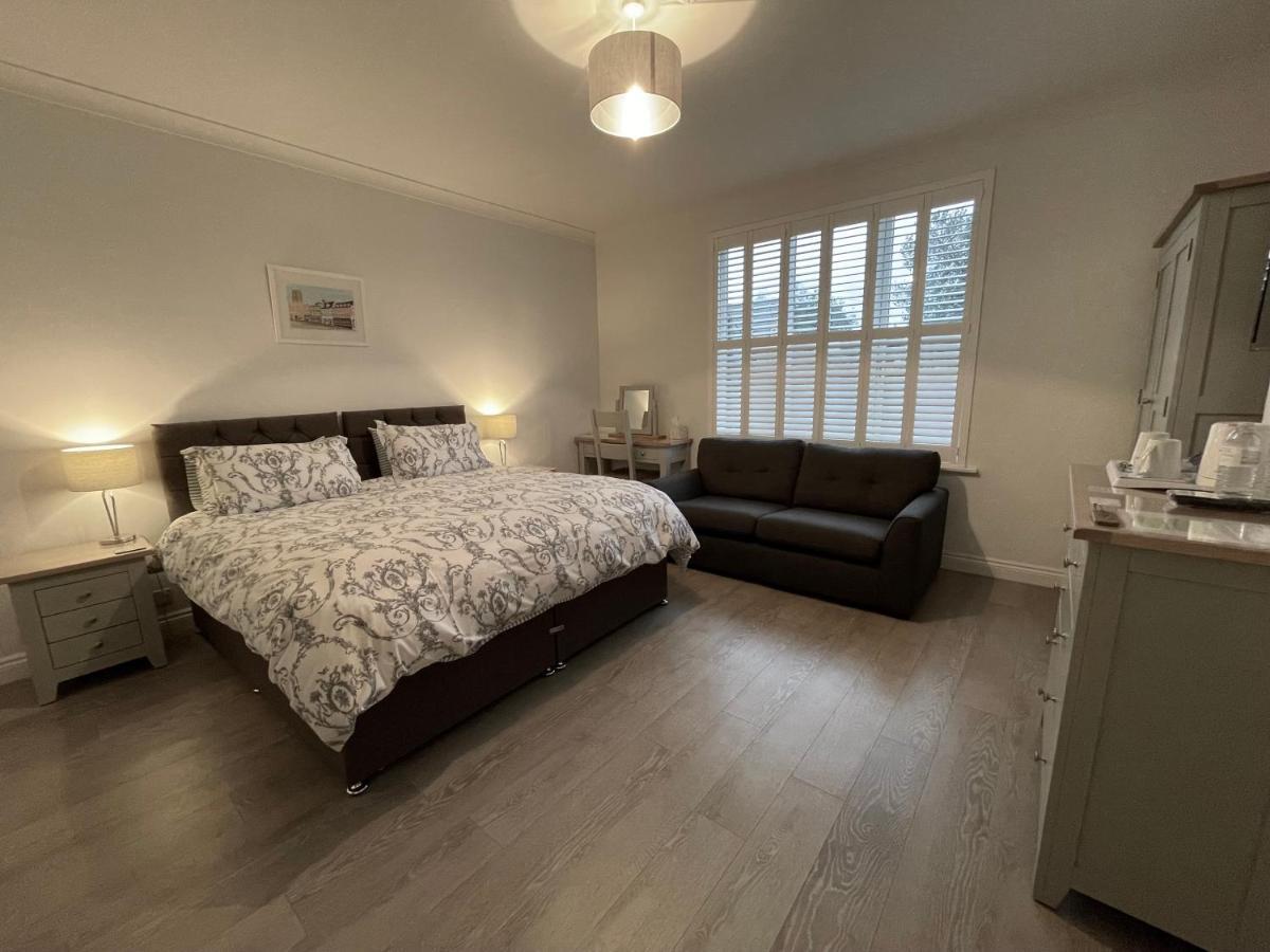 Cotswold Hare Guest house Cirencester
