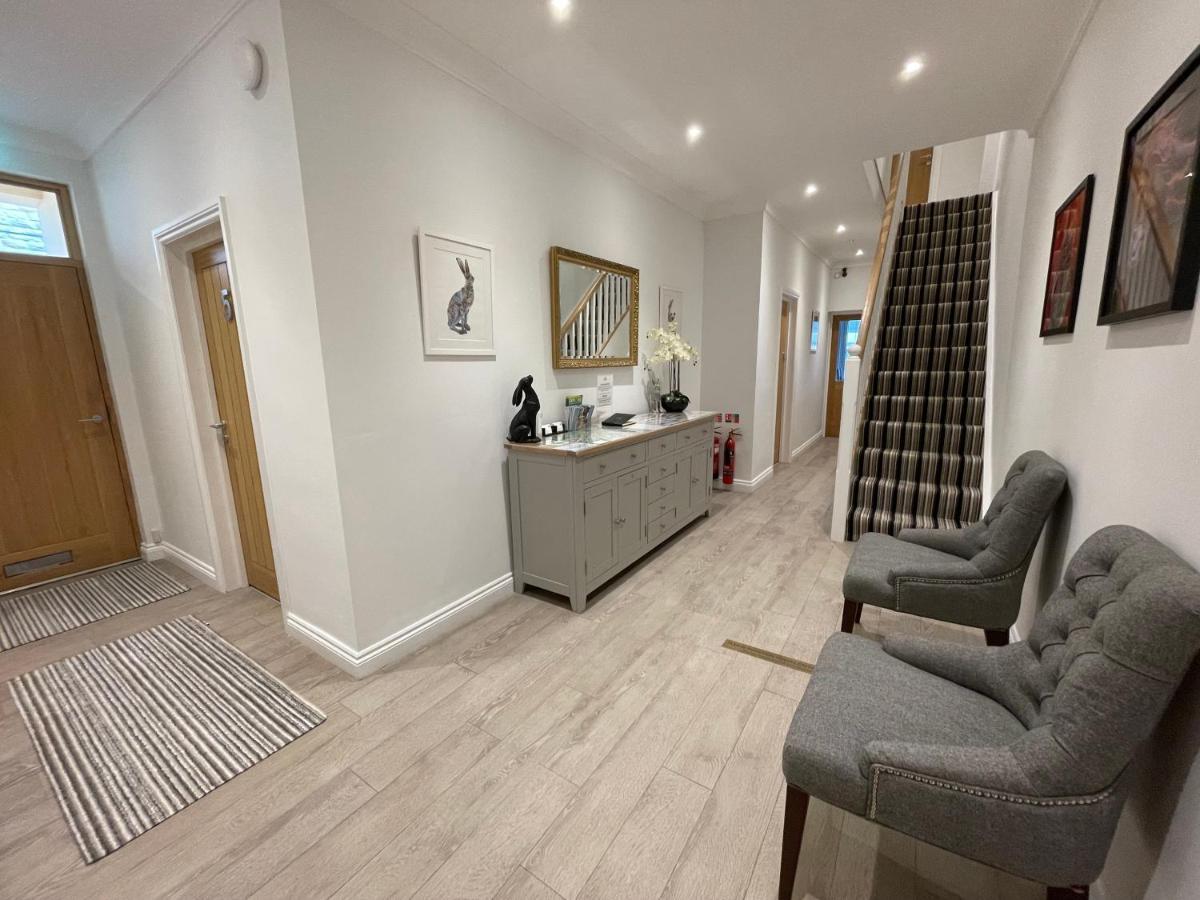 Guest house Cotswold Hare 4*